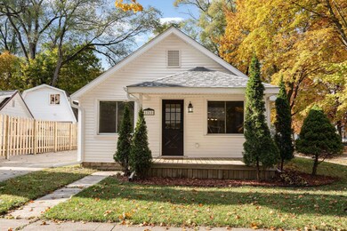 1711 Adelaide St, Midland, MI 48640 - photo 2