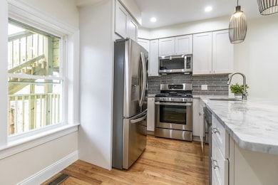 23 Everett St unit 1, Boston, MA 02128 - photo 5