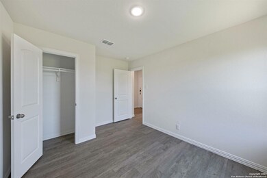 2419 Mcnutt St, San Antonio, TX 78222 - photo 6