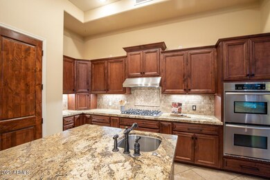 818 E Desert Hills-21