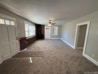 1033 Jefferson St, Roanoke Rapids, NC 27870 - photo 4