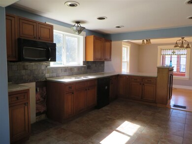 86 Ridgewood Dr, Saint Johnsbury, VT 05819 - photo 4