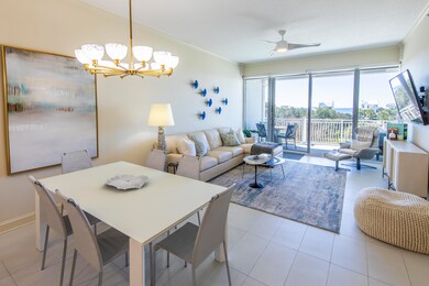 305-the-alexander-007