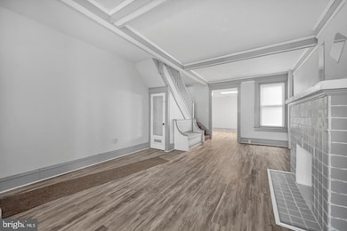 1046 Perry St, Reading, PA 19604 - photo 4