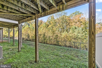 302 Tree Line Dr, Fredericksburg, VA 22405 - photo 5