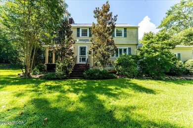 Front 412 W Main St