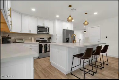 2452 E Manhatton Dr, Tempe, AZ 85282 - photo 4