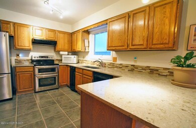 1911 Early View Dr, Anchorage, AK 99504 - photo 4