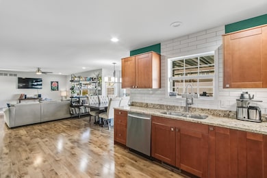 1411 16th St, Baraboo, WI 53913 - photo 7