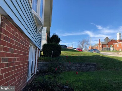 103 Coronet Dr, Linthicum Heights, MD 21090 - photo 3