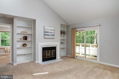 2217 Lovedale Ln unit J, Reston, VA 20191 - photo 7