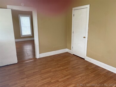 512 S Mission Ave, Tahlequah, OK 74464 - photo 3