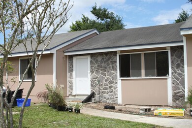 7035 Holiday Hill Ct, Jacksonville, FL 32216 - photo 3