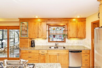 16 Wellington Dr, Saratoga Springs, NY 12866 - photo 6