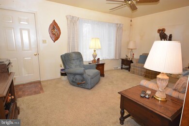 911 Maurice Cir, Stevens, PA 17578 - photo 7