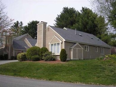 138 Brickett Hill Cir, Haverhill, MA 01830 - photo 2