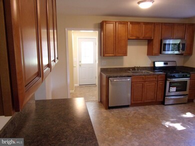 456 New St, Freemansburg, PA 18017 - photo 5