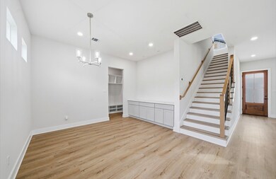 9417 Montridge Dr unit B, Houston, TX 77080 - photo 7