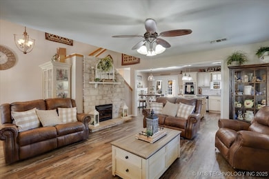 798 S Lone Oak Rd, Durant, OK 74701 - photo 5