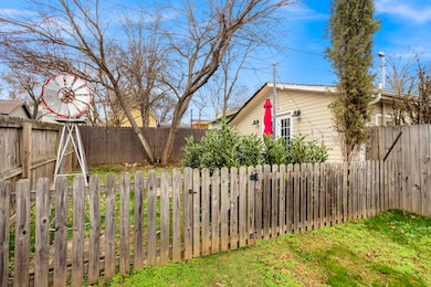 402b Lockland Dr, Nashville, TN 37206 - photo 2