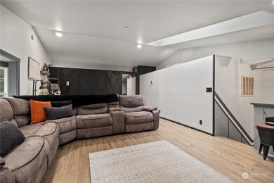 15240 Country Ln SE, Yelm, WA 98597 - photo 7