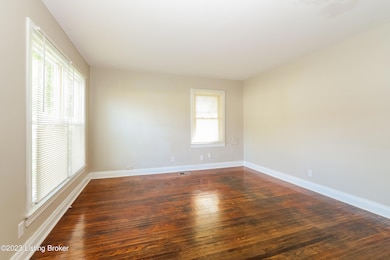 2112 Mccloskey Ave, Louisville, KY 40210 - photo 5