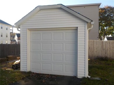 33 Middle St, Woonsocket, RI 02895 - photo 3