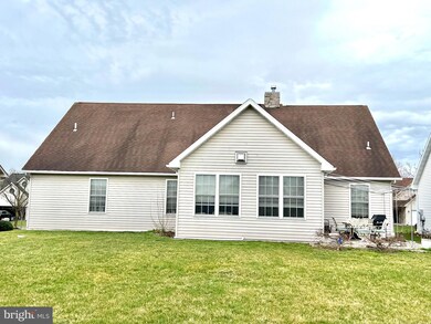 166 N Cacoosing Dr, Reading, PA 19608 - photo 2