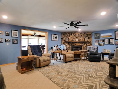 1410 S 7th St, de Pere, WI 54115 - photo 7