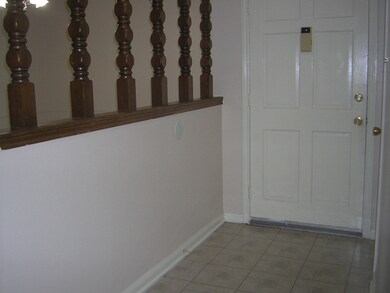 2167 Drayton Ln, Houston, TX 77088 - photo 5