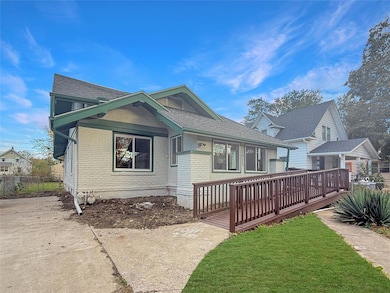 1913 E 13th St, Des Moines, IA 50316 - photo 2