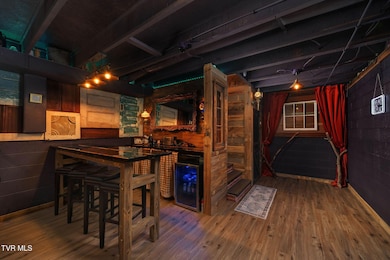 609 Live Oak Ct, Johnson City, TN 37615 - photo 4