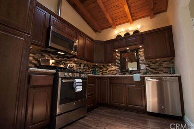 New Kitchen cabinets, GE appliances, Granite count