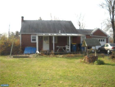 601 Cowpath Rd, Lansdale, PA 19446 - photo 2