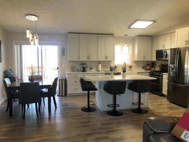 Kitchen/Dining