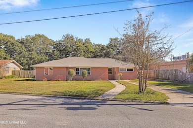 312ShirleyCt-1