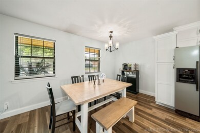 Eat in Kitchen