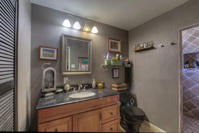 007_Master Bathroom