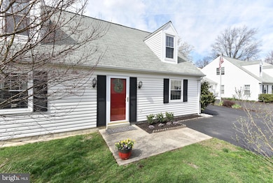 2458 Yarmouth Ln, Crofton, MD 21114 - photo 4