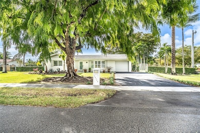 10320 SW 91st St, Miami, FL 33176 - photo 7