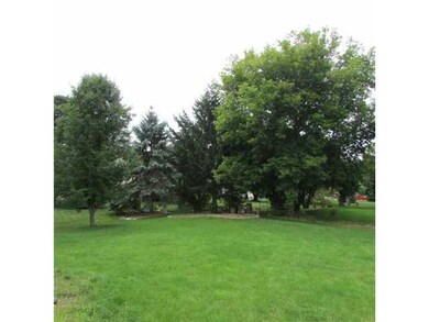 6421 E Millsborough Cir, Lansing, MI 48917 - photo 3