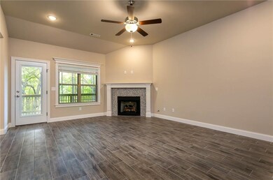 7 Kirkbridge Ln, Bella Vista, AR 72714 - photo 2