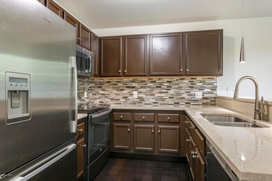 530 Founders Ave-011-014-Kitchen-MLS_Siz