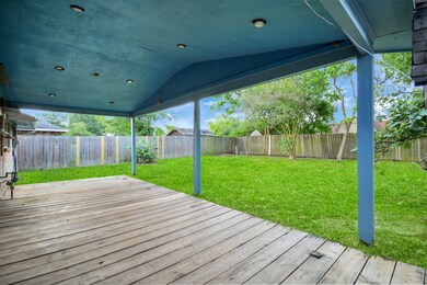 1507 Rainy River Dr, Houston, TX 77088 - photo 6