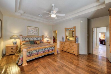 009_Master Bedroom