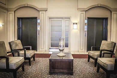 EXQUISITE LOBBY