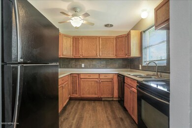 2220 Dean Rd, Jacksonville, FL 32216 - photo 5