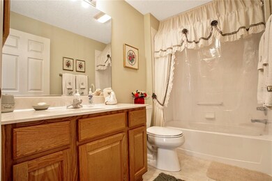 17418 SE 72nd Deer Run Ave, The Villages, FL 32162 - photo 7