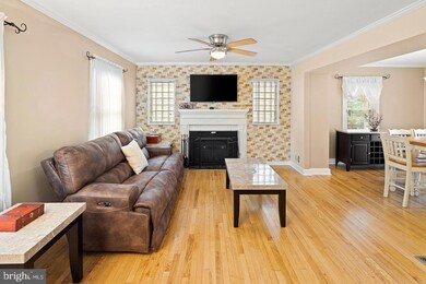 409 Sutherland Rd, Ewing, NJ 08618 - photo 3