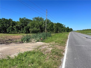 30056 Highway 11 None, Port Sulphur, LA 70083 - photo 5